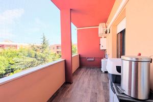 Bilocale ristrutturato con terrazzo SE/074
