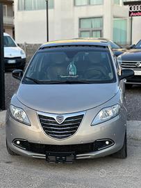 Lancia Ypsilon 0.9 TwinAir 85 CV 5 porte S&S Plati