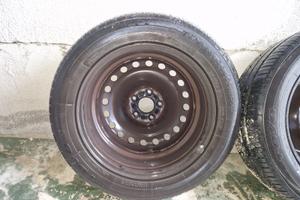 Cerchi  in ferro e gomme 205/55/16 TOYO