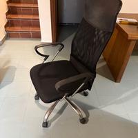 Sedia da Ufficio / Scrivania – Girevole Nera