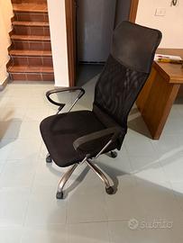 Sedia da Ufficio / Scrivania – Girevole Nera