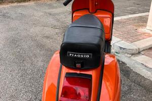 Vespa Piaggio P200E 200 del 1980 - Targa originale