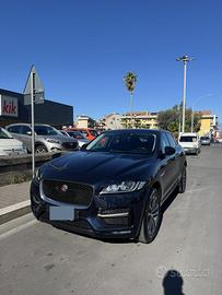 Jaguar F Pace