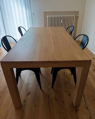 Tavolo in rovere massello + 4 sedie in metallo