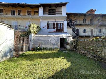 CASA SEMINDIPENDENTE A VIALFRÈ