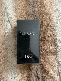 Profumo Dior Sauvage da uomo nuovo