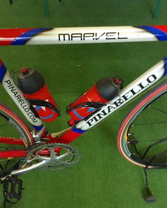 Bici da corsa marca  Pinarello nome "Marvel" tagli