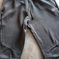 pantaloni tuta