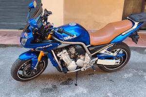 Yamaha Fazer 1000 del 2001