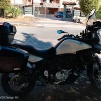 Suzuki V Strom DL 650 - 2013