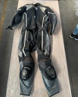 Tute, giacche e pantaloni da moto