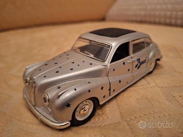 modellino auto Baci Perugina 