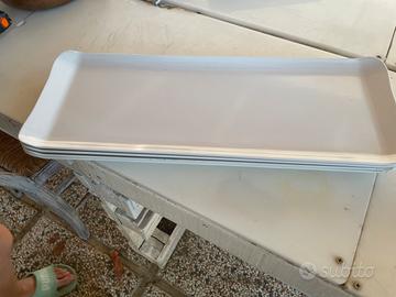 Set 4 Vassoi pregiati in plastica rigida bianchi