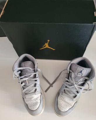 AIR JORDAN 1 MID MISURA 39