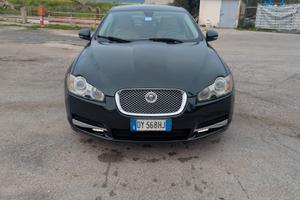 JAGUAR XF 3.0 D v6  Luxury 241 CV