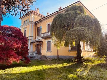 VILLA SINGOLA A CASAPINTA