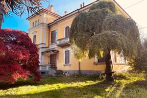 VILLA SINGOLA A CASAPINTA