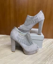 Tacchi alti da donna taglia 37