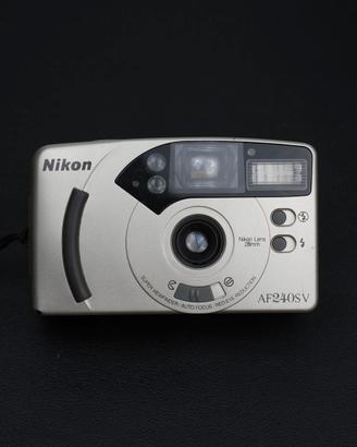 Nikon AF240SV TESTATA