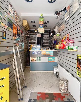 NEGOZIO A LIVORNO