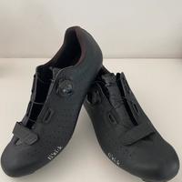 Scarpa Fizik per bici da corsa