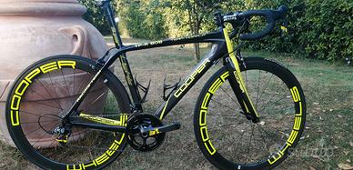 Bici completa in carbonio OEM gruppo SRAM RED