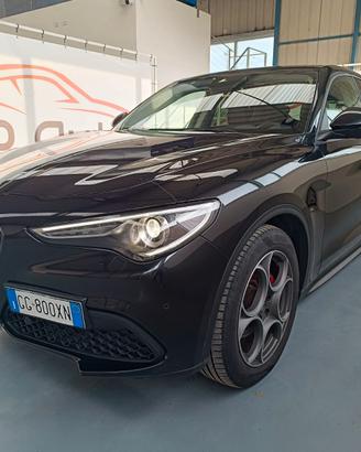 Alfa Romeo Stelvio 2.2 Turbodiesel 160 CV AT8 RWD 