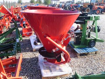 Spandiconcime COSMO P 5OO -Nuovo