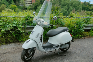 Vespa 300 Gts