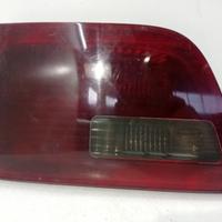 STOP POSTERIORE DESTRO INTEGRATO NEL PORTELLO BMW