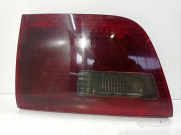 STOP POSTERIORE DESTRO INTEGRATO NEL PORTELLO BMW