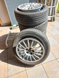 cerchi in lega OZ con gomme