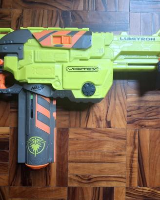 Nerf Vortex Praxis + caricatore per dischi