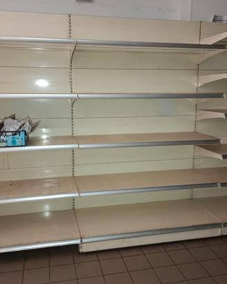 scaffali scaffalature x negozio o supermercato