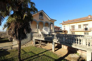 VILLA SINGOLA A SANFRÈ