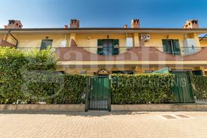 Villa a schiera Vellezzo Bellini [I.M - ROMAVRG]