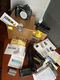 Nikon D90 con MB-D80