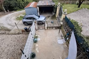 casa libera su 2 lati