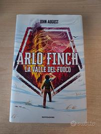 Libro: Arlo Finch e la valle del fuoco