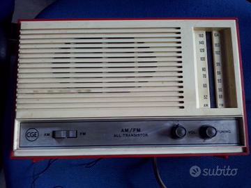 RADIO ANTICA VINTAGE CGE ALL TRANSISTOR