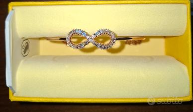 Bracciale rigido Swarovski Hyperbola Infinito 