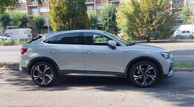 Audi Q3 SPB 35 TFSI S line 35 TFSI Mild Hibr