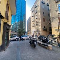 Locale locato - orefici, napoli centro