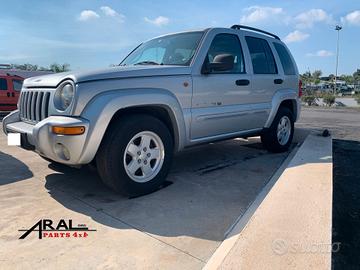 Jeep Cherokee 2.8 CRD LIMITED/SPORT