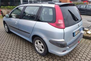 Perfetto 206 sw solo 84milla km!!!!