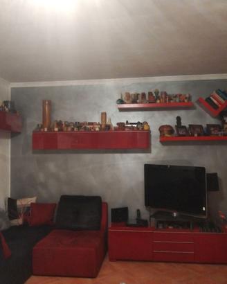 Mobili soggiorno rossi laccati