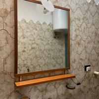 Specchio bagno con mensola