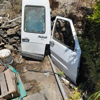 sportelli Renault 4 è fiorino