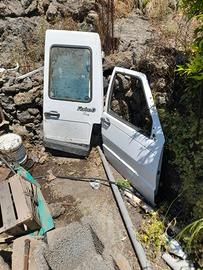 sportelli Renault 4 è fiorino