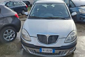 lancia y 1.2 benzina